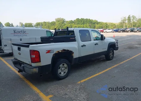 2010 Chevrolet Silverado 1500 Lt from USA, damaged, VIN 3GCRKSE39AG233503